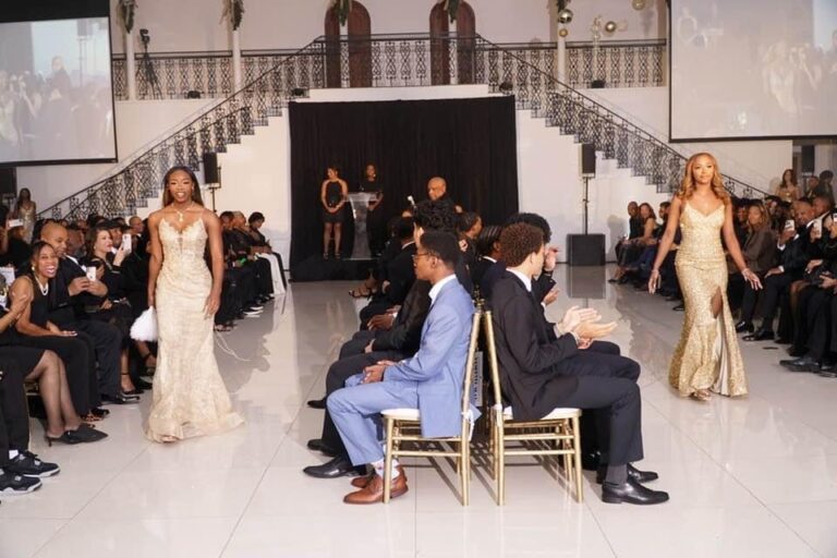Debutantes En Vogue