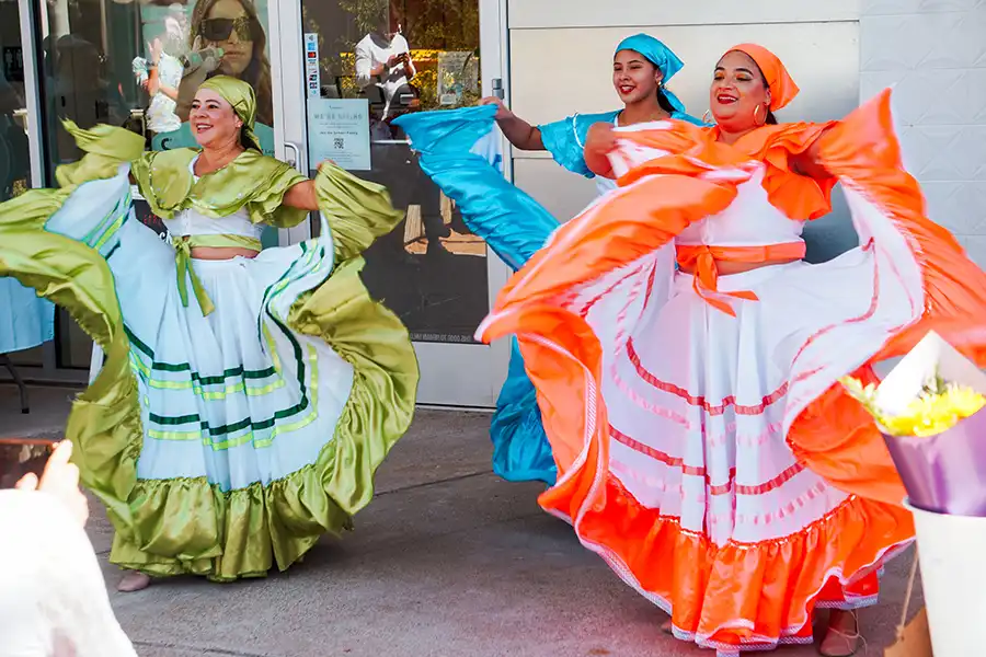 Dancers_courtesy of POST Houston